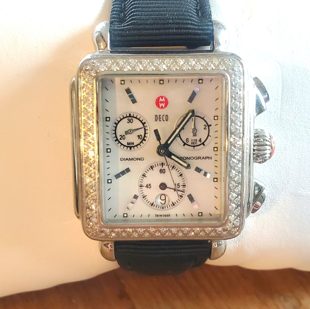 Michelle Deco Diamond face with grosgrain strap